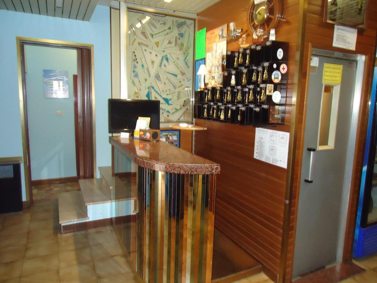 Hotel Castellani Rimini Buitenkant foto